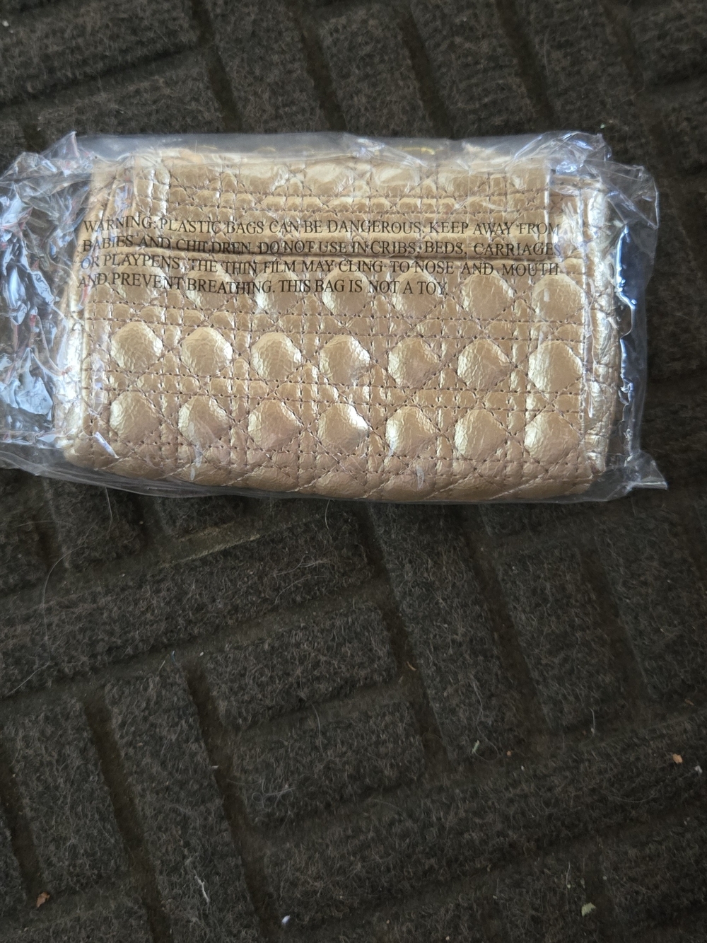 Women's Quilted Metallic Gold Wallet - Unbranded